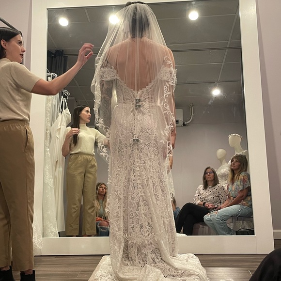 Madison James wedding dress - Picture 7 of 7